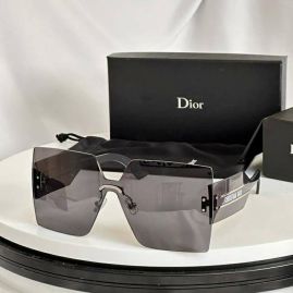 Picture of Dior Sunglasses _SKUfw57302972fw